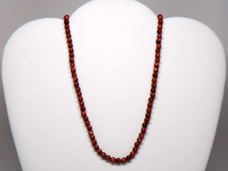 Handicraft necklace with wood-like stone