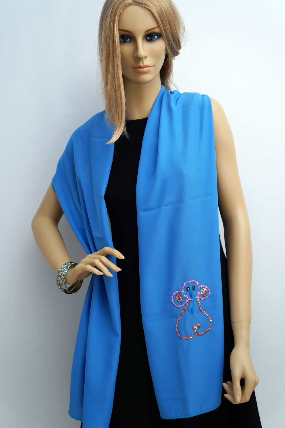 Shawl with elephant handmade embroidery