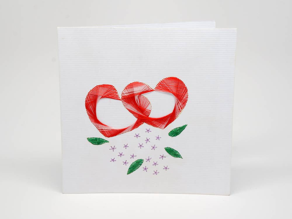 Embroidered greeting card - romantic hearts
